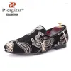 Casual Shoes Piergitar 2024 Ankunftsmänner Samt mit handgefertigten Golden Jacquard Flower Prom und Bankett luxuriöse Slipper