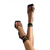 Kadınlar için elbise ayakkabı topuklular ince topuk kare ayak parmağı çapraz kayış yüksek sandaletler striptizci açık