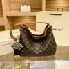 Designer Handbag Hong Assa a bordo vera per donne con borsa da donna a spalla singola in pelle di grande capacità di grande capacità