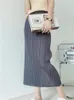 Röcke Miyake plissierte hohe Taillenrock Frauen Frühling Sommer 2024 Koreanische Mode gerade Wickel-Hip-Tasche All-Match A-Line