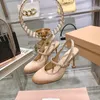 Tasarımcı kadın topuk ayakkabı kadın tasarımcı elbise ayakkabıları lüks yüksek topuk tasarımcı ayakkabı ayakkabı yuvarlak sivri ayak parmakları pompalar boyutu 35-41