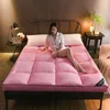 Bedding conjuntos de roupas de cama Tatami colchão elegante espessamento dobrável respirável almofada protetora em tamanho quente cashmere quente doméstico