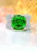 Cluster Anneaux Tsavorite Green Luxury 925 Silver Silver Cushion Shape Premium Ring Prime avec diamants à haute teneur en carbone pour polyvalence