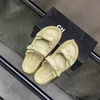 2024 Paris Ny lyxdesigner Kvinnor Sandaler Tory Quilted Chdouble Jelly Style Casual Women Flat Slippers Summer Beach Women Slide Macaron Sandalias 2C Chann-El