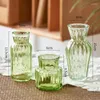 Vases Pack de 3 vase en verre Bud vert clair petit pour les fleurs mignons maître de table mini décorations de mariage vintage