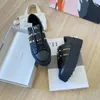 Designer Luxury Sports Leisure Shoes Formella skor Vit Högkvalitativ utomhus Tennisskor Running Walking Leisure Shoes Low Rail vandring Kvinnor Män