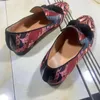 Casual schoenen van hoge kwaliteit mode mannen kwastjes loafers print katoenen stof heren slip op kleding luxe flats