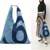Diseñador de moda Denim Bolso de hombro para mujeres 2023 Gran capacidad Tote Classic Colors Contrasting Shopping Bags 240328