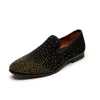 Casual schoenen 2024 Heren Fashion Crystal Modern Style Slip op formele loafers Suede mannen mocassins mannelijk rijden