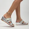 Hausschuhe Fashion Summer Women Wedge Heel Mittlerer Slip auf offener Zeh