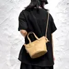 Umhängetaschen 2024 Frauen Lederbeutel handgefertigtes Gemüse gebräunte Kopfschicht Cowide Crossbody Handtasche Geldbörsen und Handtaschen