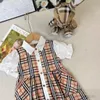 Preppy Style Girls Plaid Kleider Kids Kids Puff Kurzarm Plissee Kleid 2024 Sommer Kinder Baumwollgitter Kleidung S1309