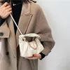 Сумка роскошные женщины PU кожаные сумочки высококачественные женские сумки для плеча дизайнерская женщина маленькая кроссба