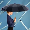 Guarda -chuvas à prova de vento 16 guarda -chuva de negócios para homens alça de madeira totalmente automática