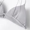 Bras Sets French Sexy Lingerie Set Women Front Boucle Tasse triangulaire Bra Femelle Solide à bandoulière en coton fin