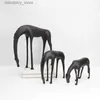 Arts et artisanat rétro fonte noire Résumé Résumé Horse de chevaux Simulation Animal Sculpture Bureau Ornement Livin Room Decoration Home Decoration Iftl2447