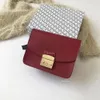 Bolsas de ombro 2024 bolsas de couro genuínas femininas femininas Designer de moda Totes Cadeia Mulher