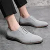 Scarpe casual primaverili autunno uomini allacciati retrò morbido in pelle scamosciata fatta in pelle scamosciata non slittata classica comoda maschi