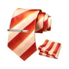 Coules de cou masque à égalité orange rayée 8 cm Silk Elegant Mens Collier Pocket Square Tip Clip Set Grooms Accessoires de mariage Party Business Goadsc420407