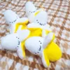 Tornari percorsi Nuovi mini graziosi pendenti banana a sospensione torchia morbido piena per peluche giocattolo take keyring telefono regalo decorativo Q240403