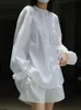 BZVW Koreanischer Pullover -Hemd für Frauen weißer runder Hals Laternenhülle Blusen weibliche Tops Frühlingskleidung s 240407