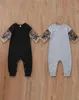 Neugeborene Jungen Strampler Kleidung Tattoo gedruckt Langarm Patchwork Herbst Romper Jumpsuit Outfits Säuglingsbaby Streinkleidung 5212595