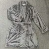 Abbigliamento da casa inverno inverno veste di flanella femminile kimono per famiglie lungo pegno pegno pigiano pigiami morbido pigiama da uomo velluto corallo pajamasl2403