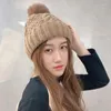 Berets Warm Twist Knitting Hat Autumn Winter Women Girls Solid Color Thick Plush Cap Versatile Skiing Daily Hats Fashion Simple Gifts