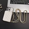 İPhone 15 Pro Maks Kılıfları İçin Kadınlar Crossbody Deri Telefon Kılıfı Tasarımcı İPhone Case Apple iPhone14 Pro Max 15Pro 14pro 13 12 14 Plus Cüzdan AirPods Kılıfları Kapak