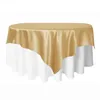 Tableau de table 2024 33 Couleur carrée nappe de superposition en satin Tissu de tissus solides couvrent la fête de mariage El Banquet Decor