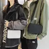 Sacs à bandoulirs Sac Couple de loisirs carré coréen coréen japonais Japanais Fashion Trend Messenger Brand Box Sports