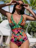 Swimwear féminin LW Leopard Floral Imprimé Back Cutout One-Piece MAINTORS PACKSWORD PADDED DES FEMMES ÉLÉGANTS 1PC 2024 BEACKWARS