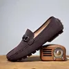 Casual Shoes 2024 Fashion Men loafers glider på vårens höstmjuka manliga loafer andningsbara drivande man lägenheter zapatos hombre