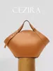 Cezira Solid Color Oversize Pu Vegan Leather Tote Women Niche Design stor kapacitet axelhandväskor dagligen datering shopping väskor 240323