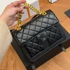 Designer clássico feminino mochila Tote diamante Letta de rede dupla bolsa acolchoada bolsa vintage Corrente de couro vintage Multi Pochette