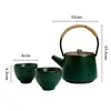 Tearware Sets Chinese Retro Ceramic Tea Conjunto de um bule e duas xícaras de viagens portáteis de viga japonesa fabricante de maconha em 2 pessoas