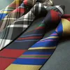 Szyi krawaty MANS 6 cm chude krawaty pasiaste kraciasty krawat mody jedwabny krawat jacquard klasyki biznesowe sukienka weselna w tle Slim Tiew 240407