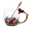 Xícaras picadas de esmalte de café xícara de chá caneca de chá 3d Rose Butterfly Glass Wedding Gift elegante esculpido com colher tazas de cafe lb