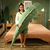 Filmer TV PLUSH Toy Ny Huggble Big Long Cute Dinosaur Plush Toy Soft Cartoon Animal Crocodile fylld doll Boyfriend Pillow Kid Girl Birthday Present 240407