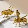 Kunsthandwerk alte Harzinsekten -Ornamente Mantis Cricket Biene Skulptur Livin Zimmer Statue Home Accessoires Dekoration Handwerk MiniatureL2447