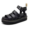 Designerplattform Sandaler för kvinnor Män Gladiator Sandal Triple Black White Patent Leather Slides Strap Buckle Zip Slide Mens Womens Sliders Outdoor Shoes