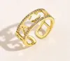 Nie verblassen Brandbrief Ring Gold plattiert Edelstahl Offene Bandringe Modedesigner Kristall Strass Ring für Frauen Hochzeit Schmuck Geschenke 2Colors