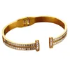 Klassieke armbanden dames bangle luxe designer brief armband kristal 18k goud vergulde 925 verzilverde roestvrijstalen bruiloftsliefhebbers cadeau s272