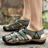 Scarpe casual aumento sandali classici Summer uomini comodi uomini vera pelle di grande dimensione morbida esterna romano