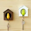 السنانير Birdhouse Wall Keyys Creative Bird Keychain Double Nest Sparrow House Bey Key Chain Ring Ring Box صافرة صافرة