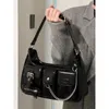 TOTES Women's Leisure Under Emfer Lüks Lüks Tek Omuz Crossbody Çanta Küçük Hong Kong Tarzı Motosiklet Zinciri Cep Postman