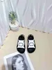 Marque Baby Sandals Tricoted Kids Chaussures Coût Taille de prix 26-35, y compris Boîte en carton Pantanes d'enfants de haute qualité 24Pril