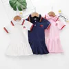 Robes de fille 2024 Fashion d'été pour enfants en coton à manches courtes à manches courtes brodées robe plissée sportive pour filles 1 à 6 ans
