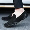 Scarpe casual glassata mocassini in pelle glassata uomini di alta qualità da guida giallo nero piatto maschi versatili