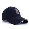 Caps de bola Hot Selling Unissex Fashionable Hat clássico Classic Solid Color Baseball Hat Baseball Hat de Golfe de alta qualidade para homens e mulheres q240403